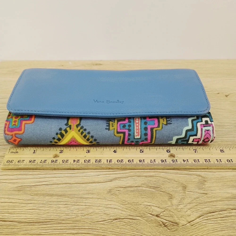 Vera Bradley Trifold Wallet Audrey Painted Medallions Blue Canvas Fabric